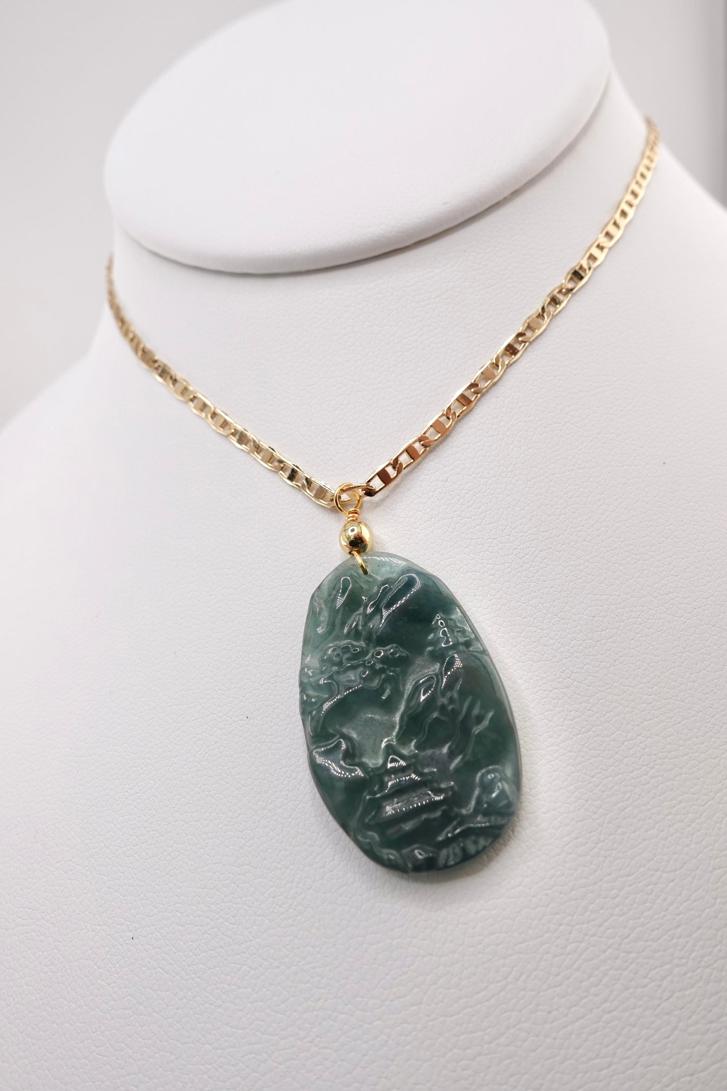 Scenic jade pendant necklace