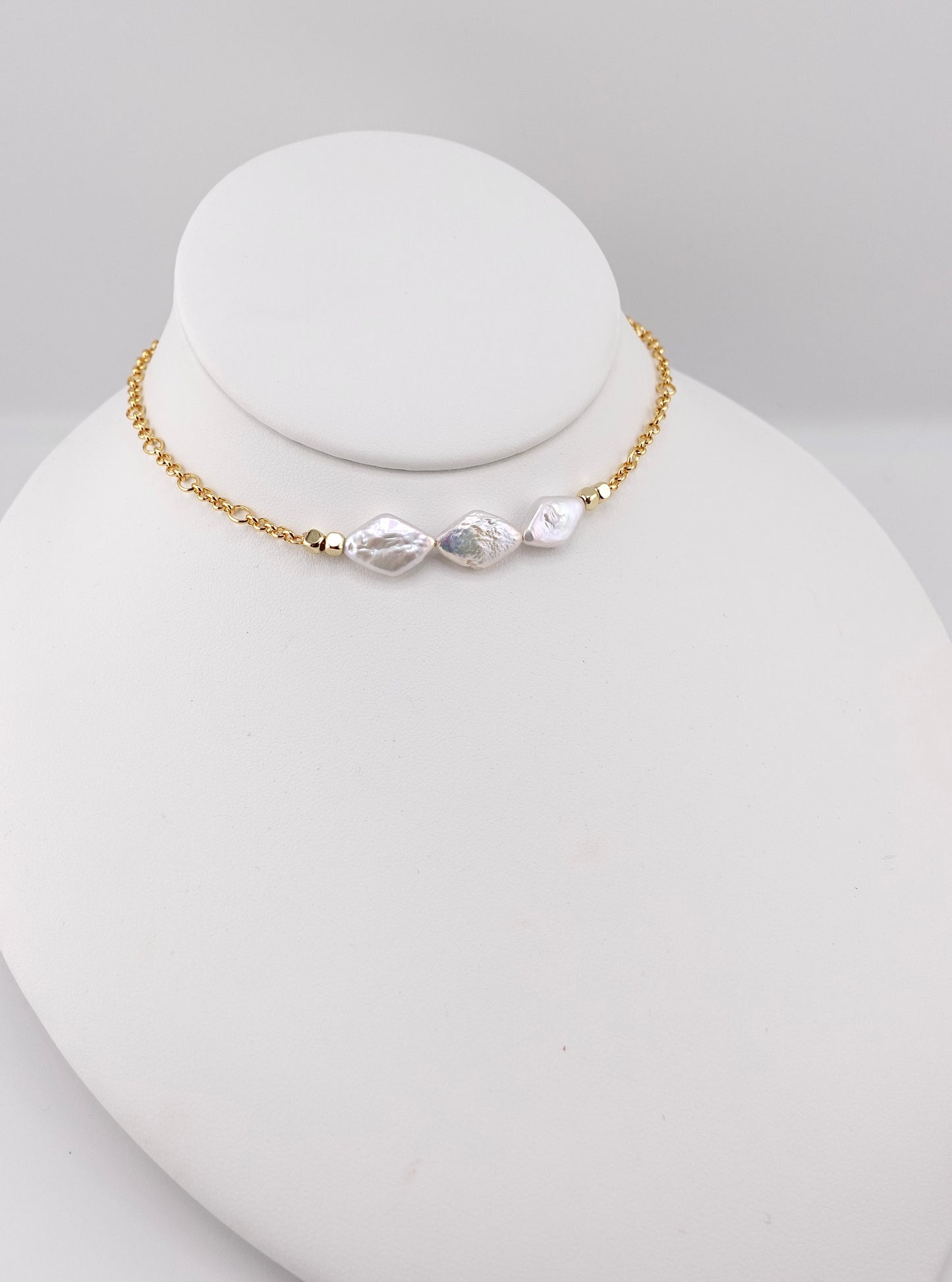 Current choker