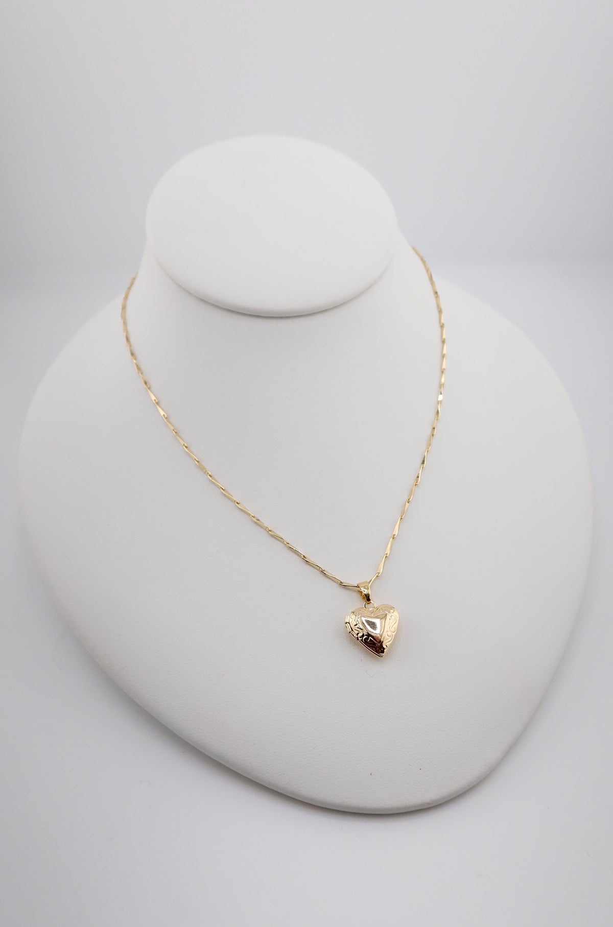 Mini locket stacker