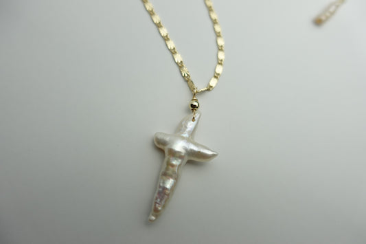 Pearl cross necklace (flat mirror chain)