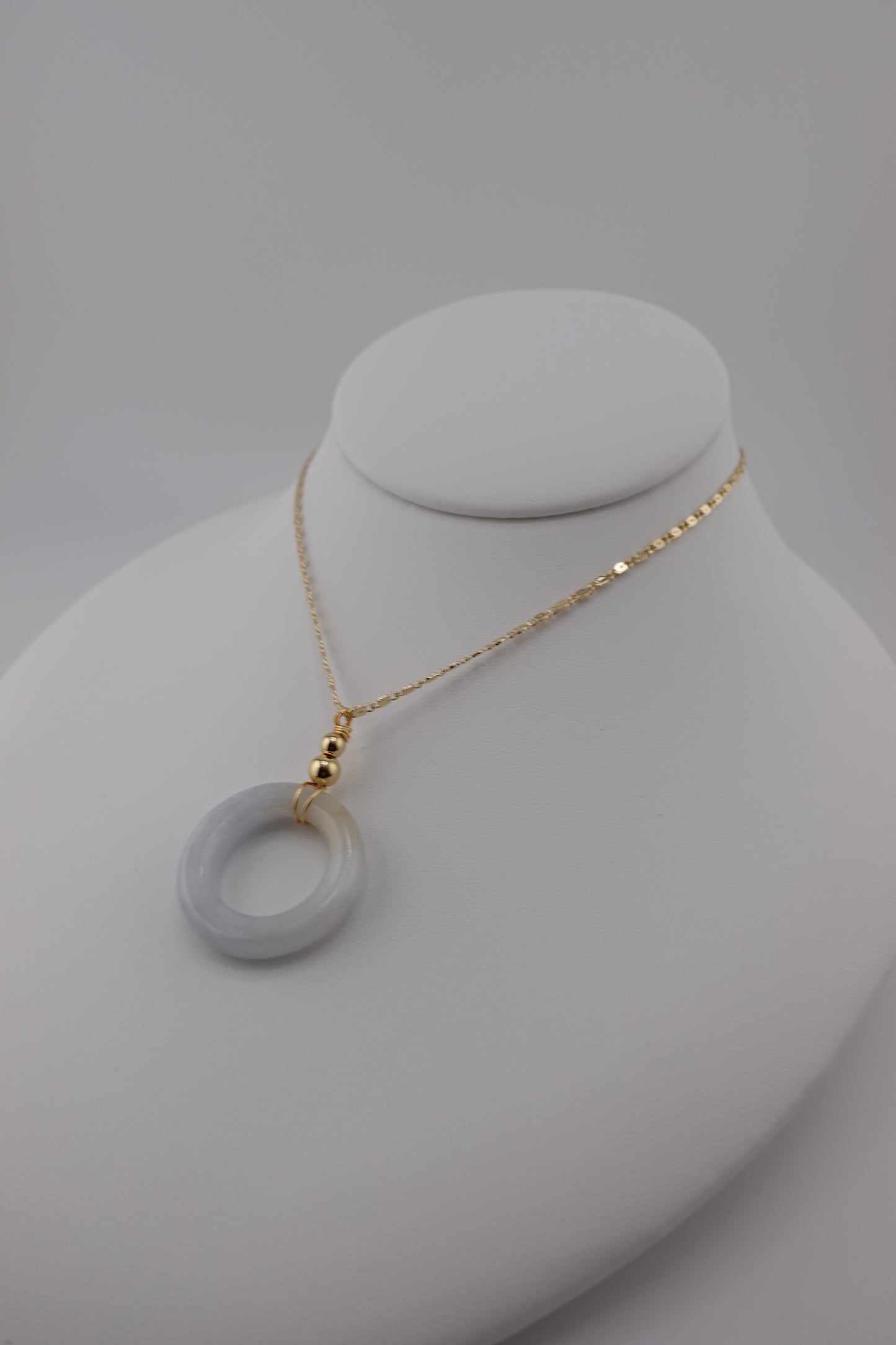 Circle jade necklace