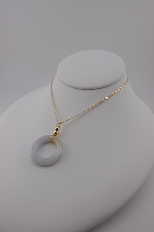 Circle jade necklace