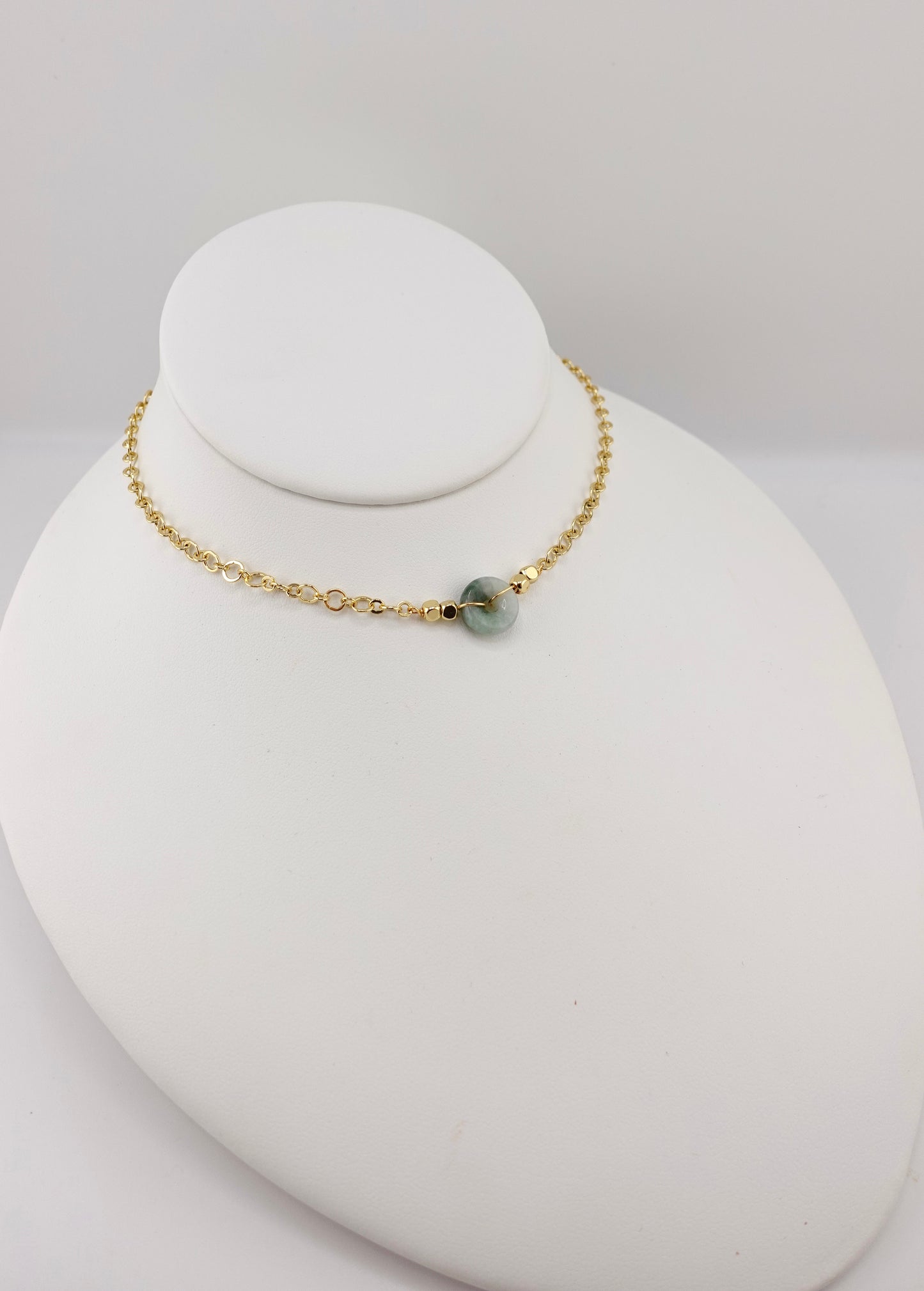 Halo choker