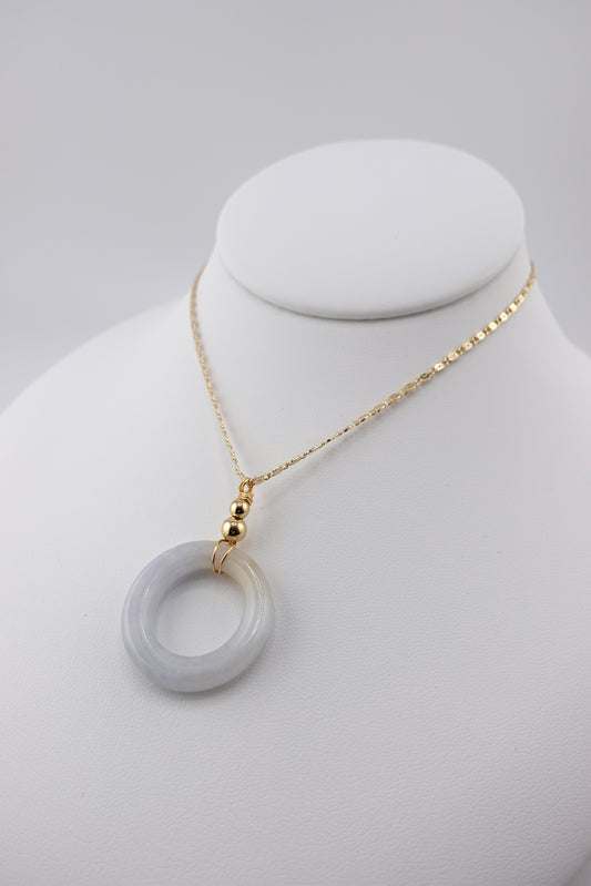 Circle jade necklace