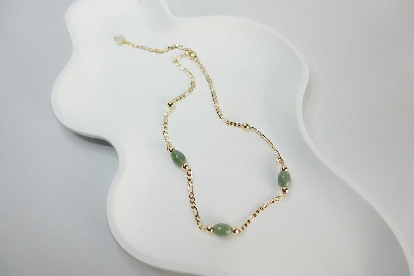 Jade choker necklace