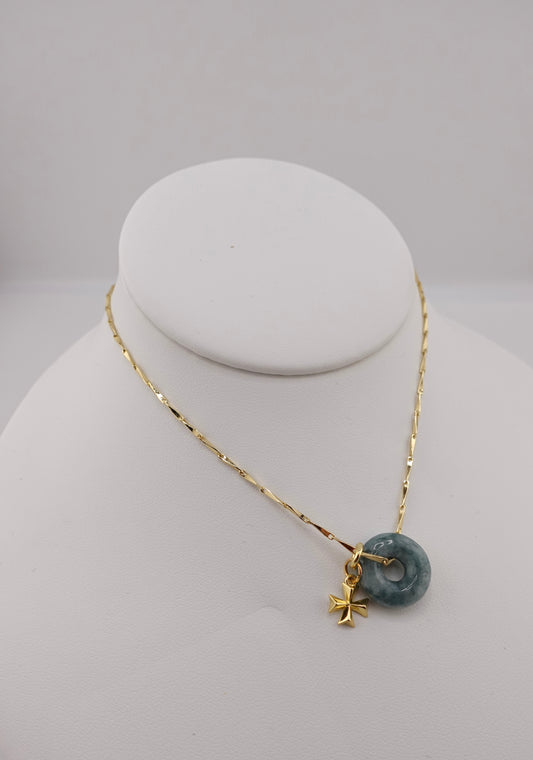 Charm jade donut necklace