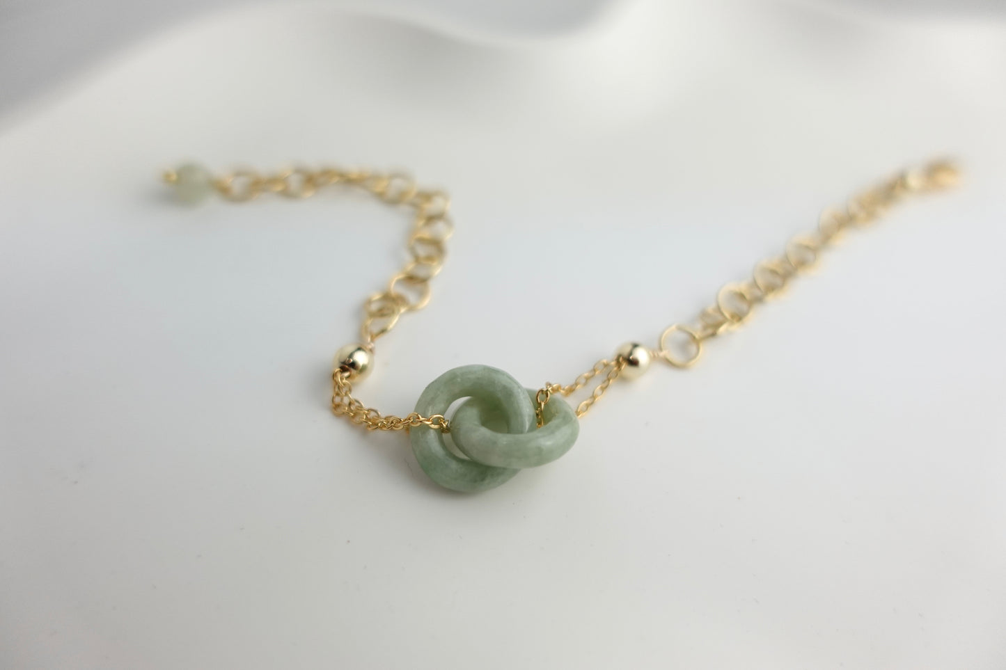 Interlinked Jade Bracelet (Medium Jade Green)
