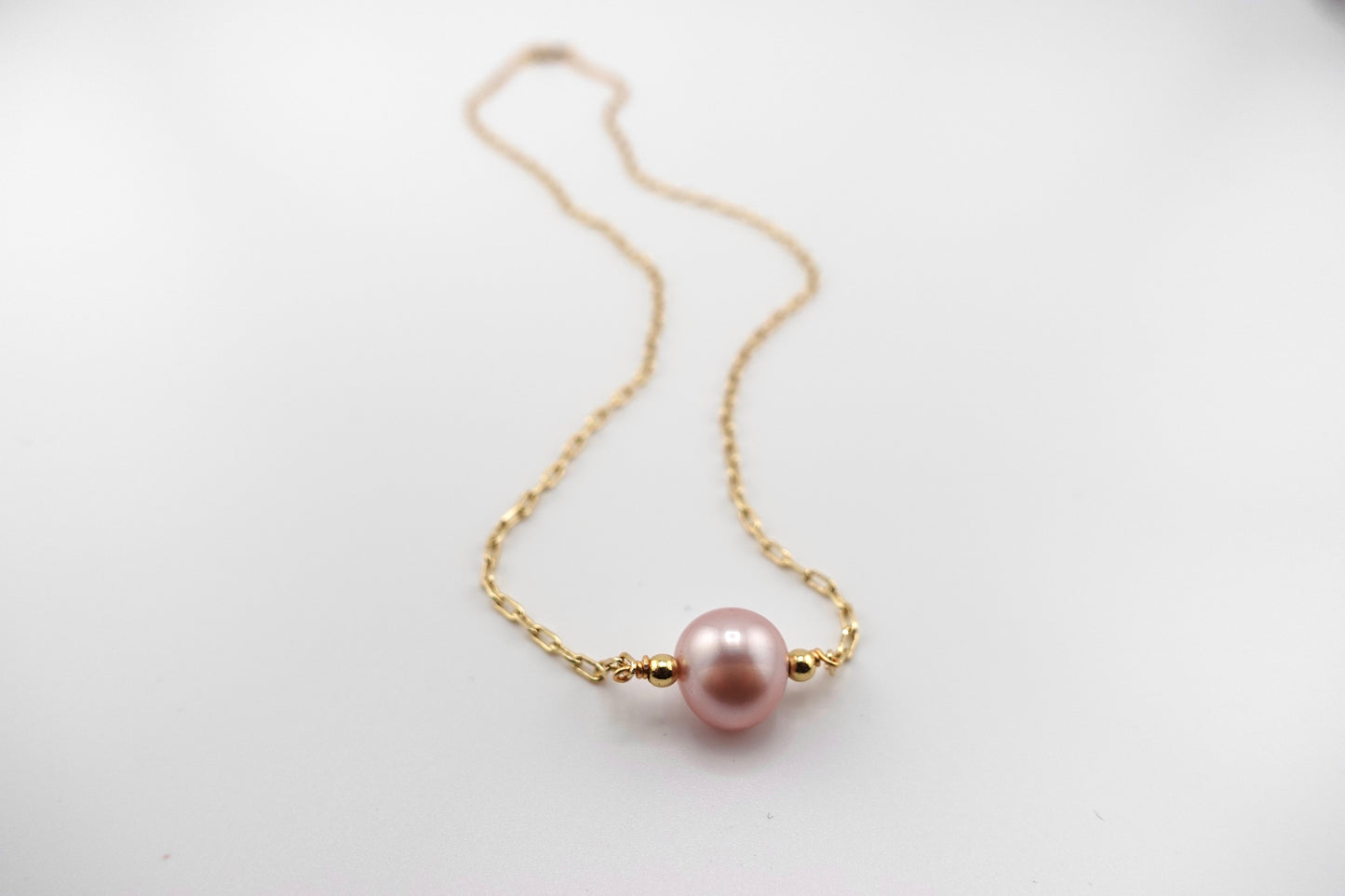 Mauve tide pearl necklace