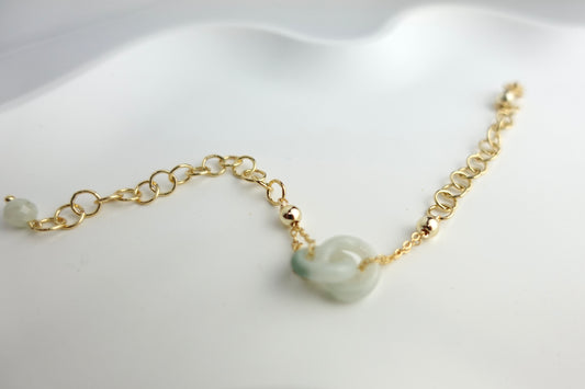 Interlinked Jade Bracelet (White Jade)