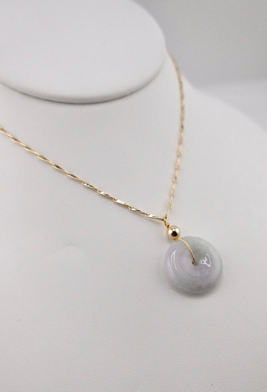 Drop jade necklace