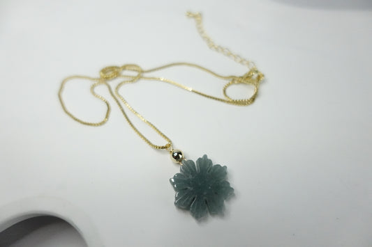 Filipino sun necklace (dark green)